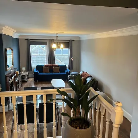 Richmond Charm Cozy Apartment